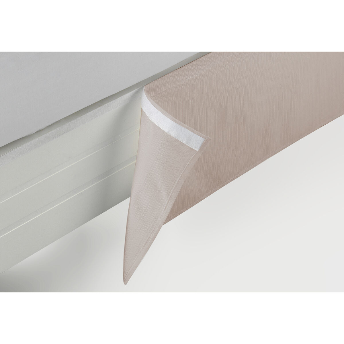 Ծածկում է Alexandra House Living 200 մահճակալ-3