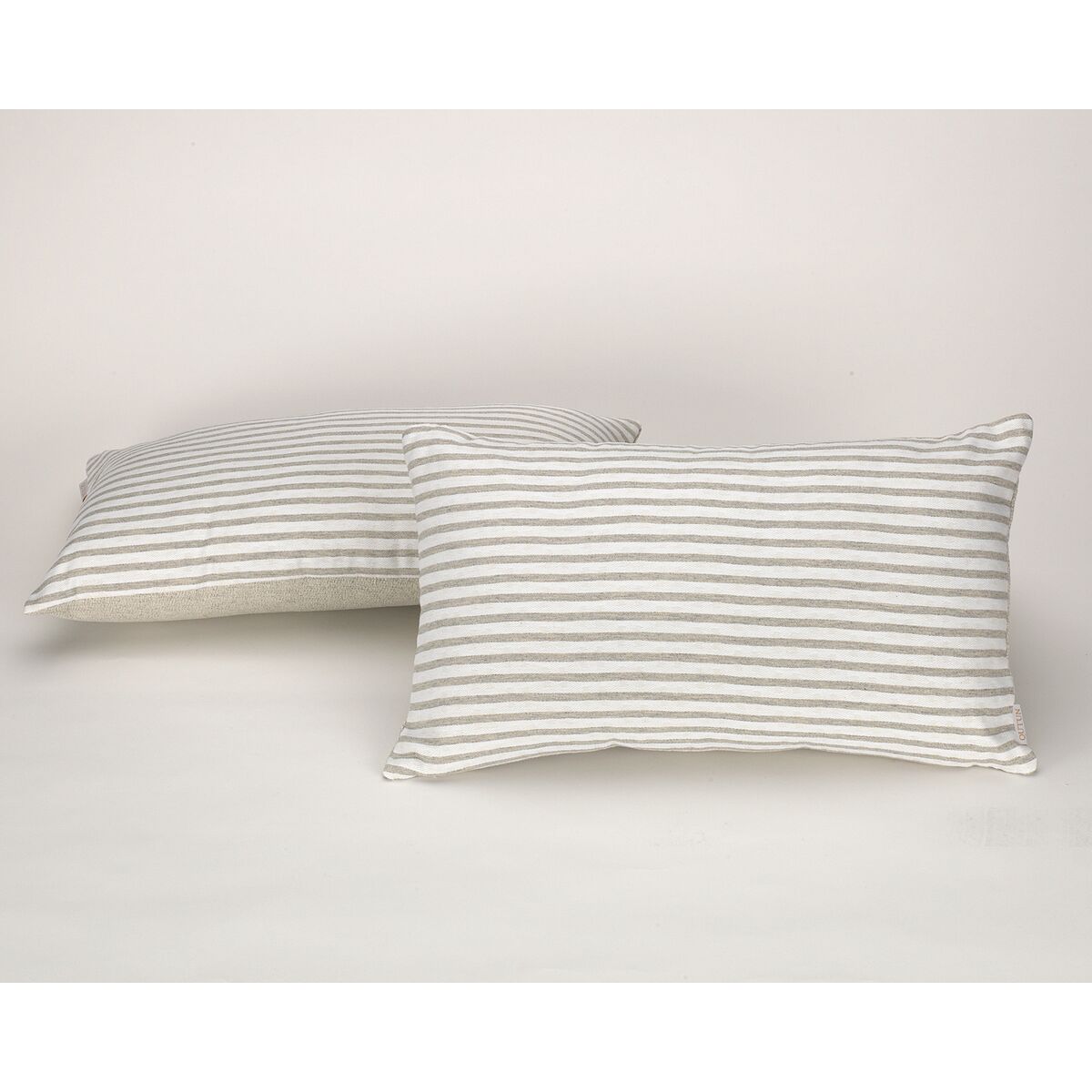 אלכסנדרה בית חי ג 'אקה כרית מקרה פרל אפור 30 x 50 ס ”מ 30 x 1 x 50 ס” מ-2