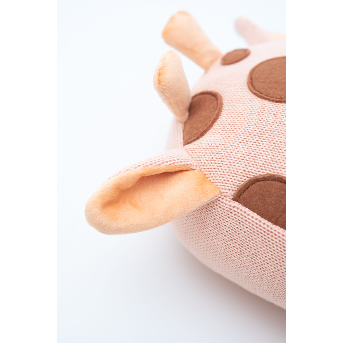 כרית קרוצ 'טס ג' ירפה ורודה 23 x 24 x 9 ס 