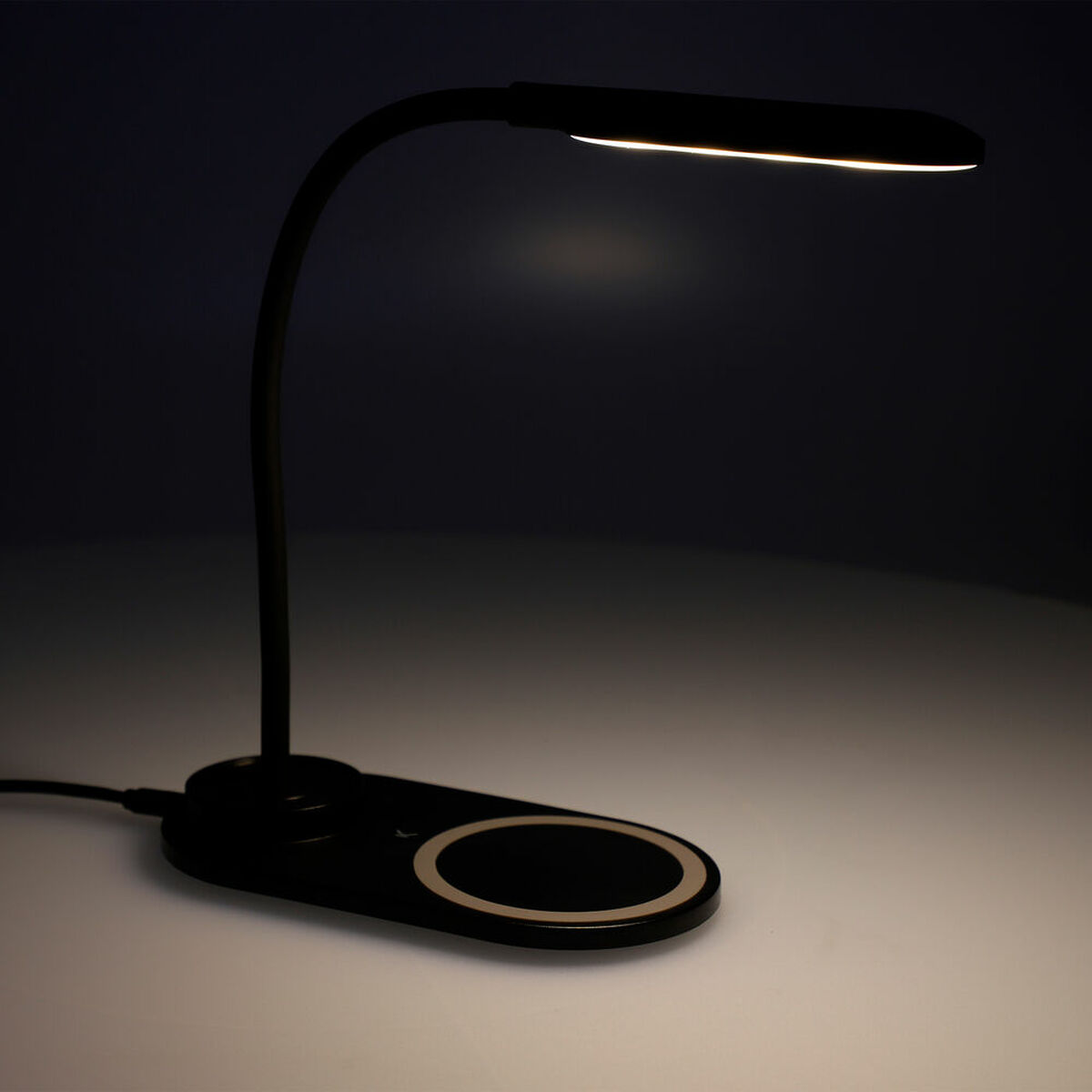 LED lamp with wireless charger for smartphones KSIX 5W-10W-4