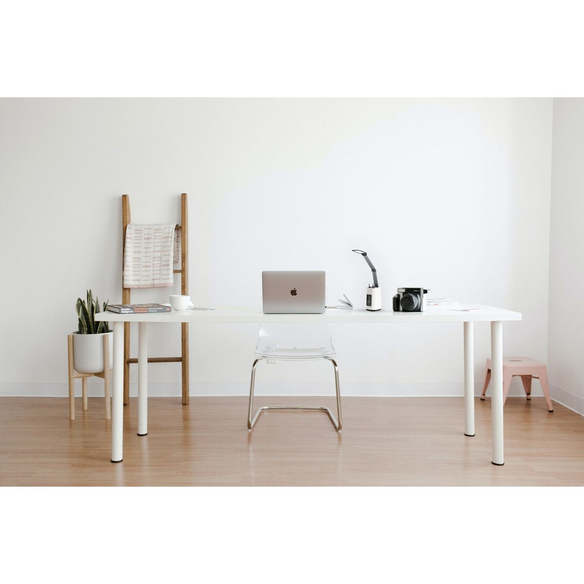 Настольная лампа Activejet AJE-TECHNIC Белый 80 Пластик 7 W 5 V-2