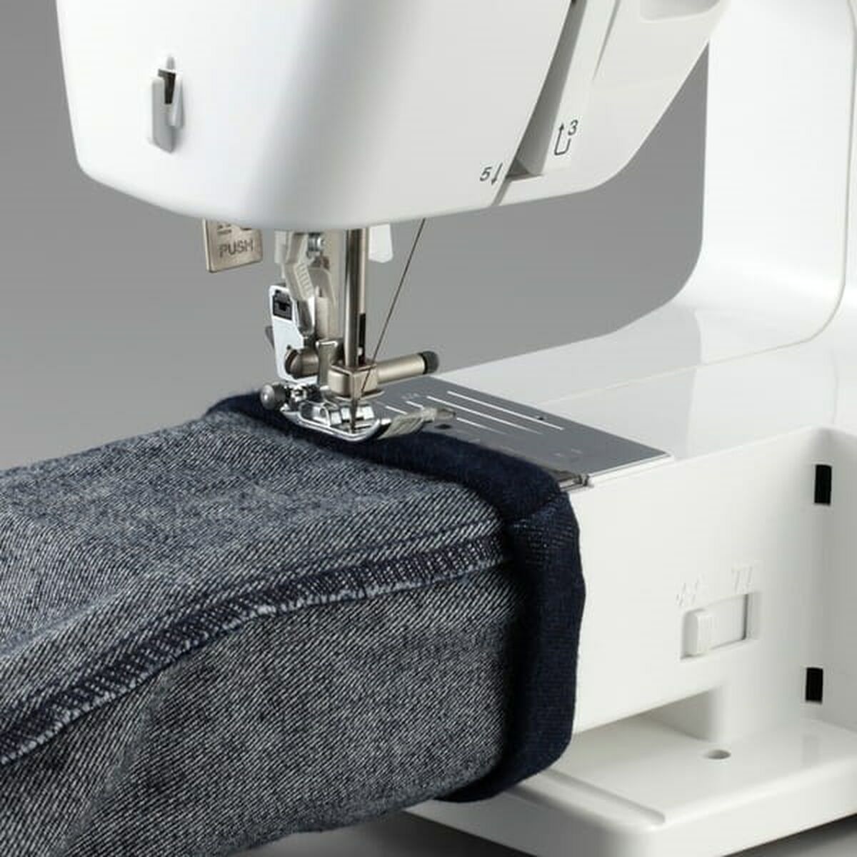 Brother HF37 Sewing Machine-5
