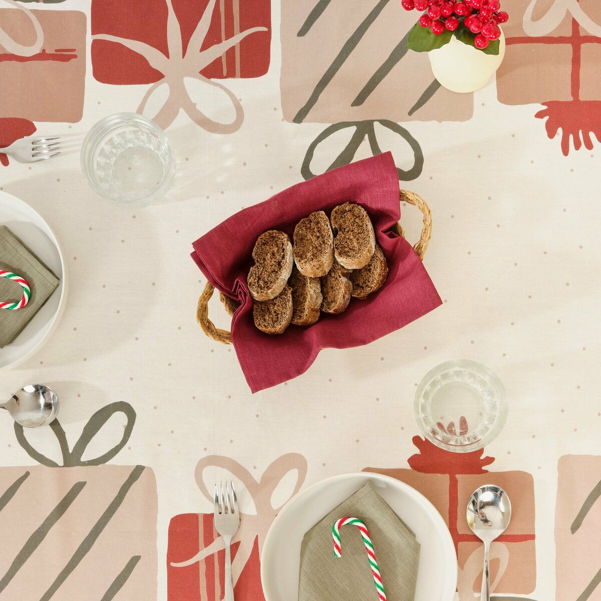 Скатерть из смолы, устойчивая к пятнам Belum Christmas Present  250 x 140 cm-3