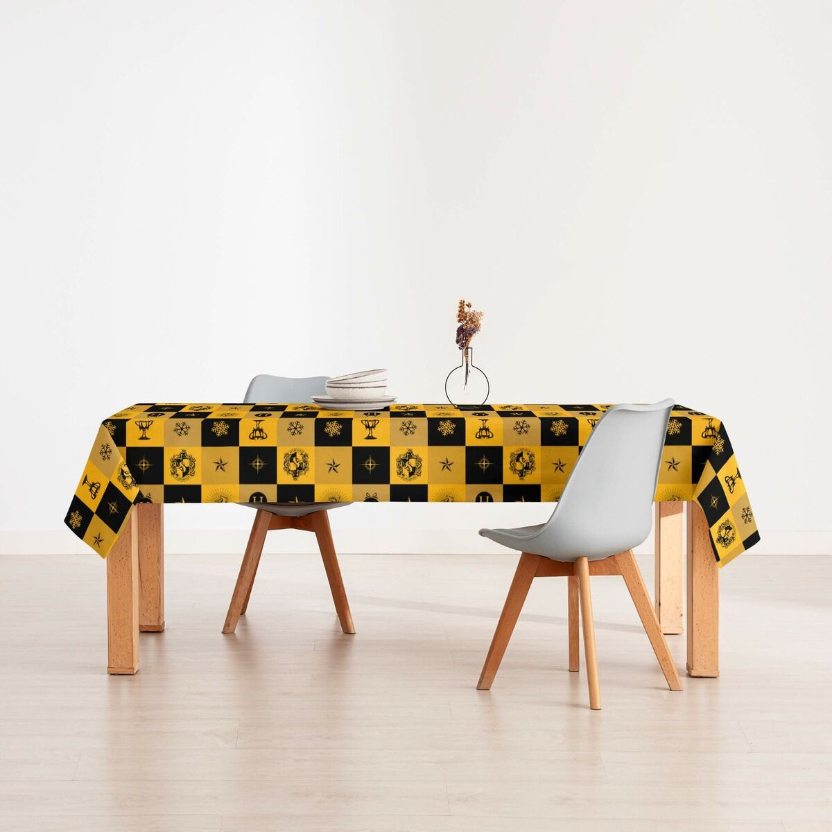 Harry Potter Hufflepuff Stain Resistant Resin Tablecloth 250 x 140 cm-3