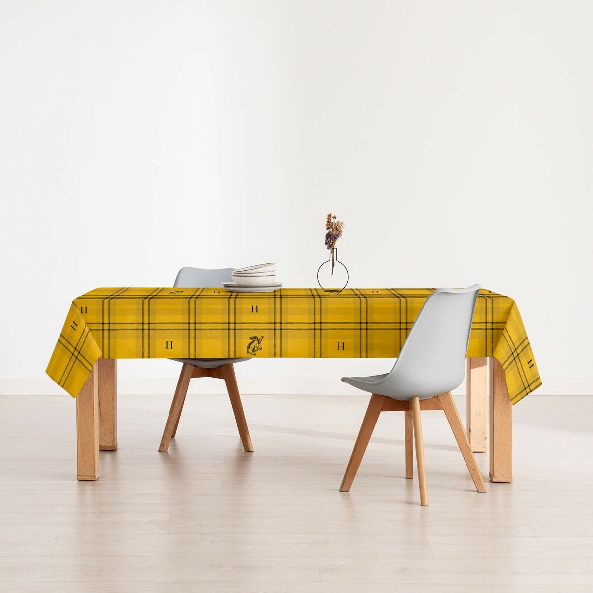 Harry Potter Hufflepuff Stain Resistant Resin Tablecloth 300 x 140 cm-3