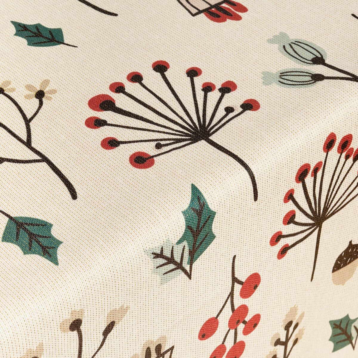 Belum Merry Christmas 140 x 140 cm stain resistant resin tablecloth-3