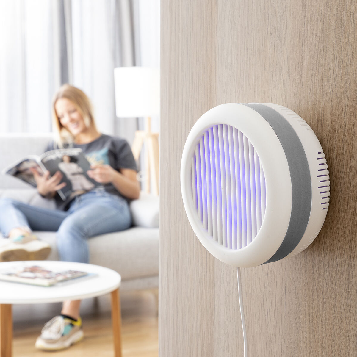 Всасывающая антимоскитная лампа с настенным креплением KL Lite InnovaGoods-2