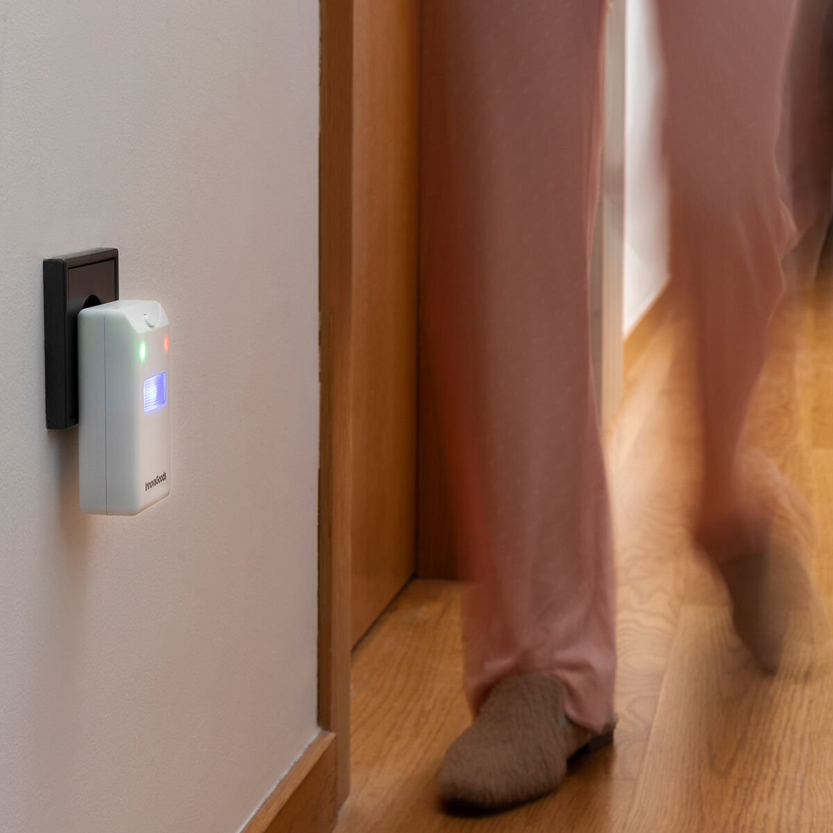 Отпугиватель Насекомых и Грызунов со Светодиодом Killekt InnovaGoods-4