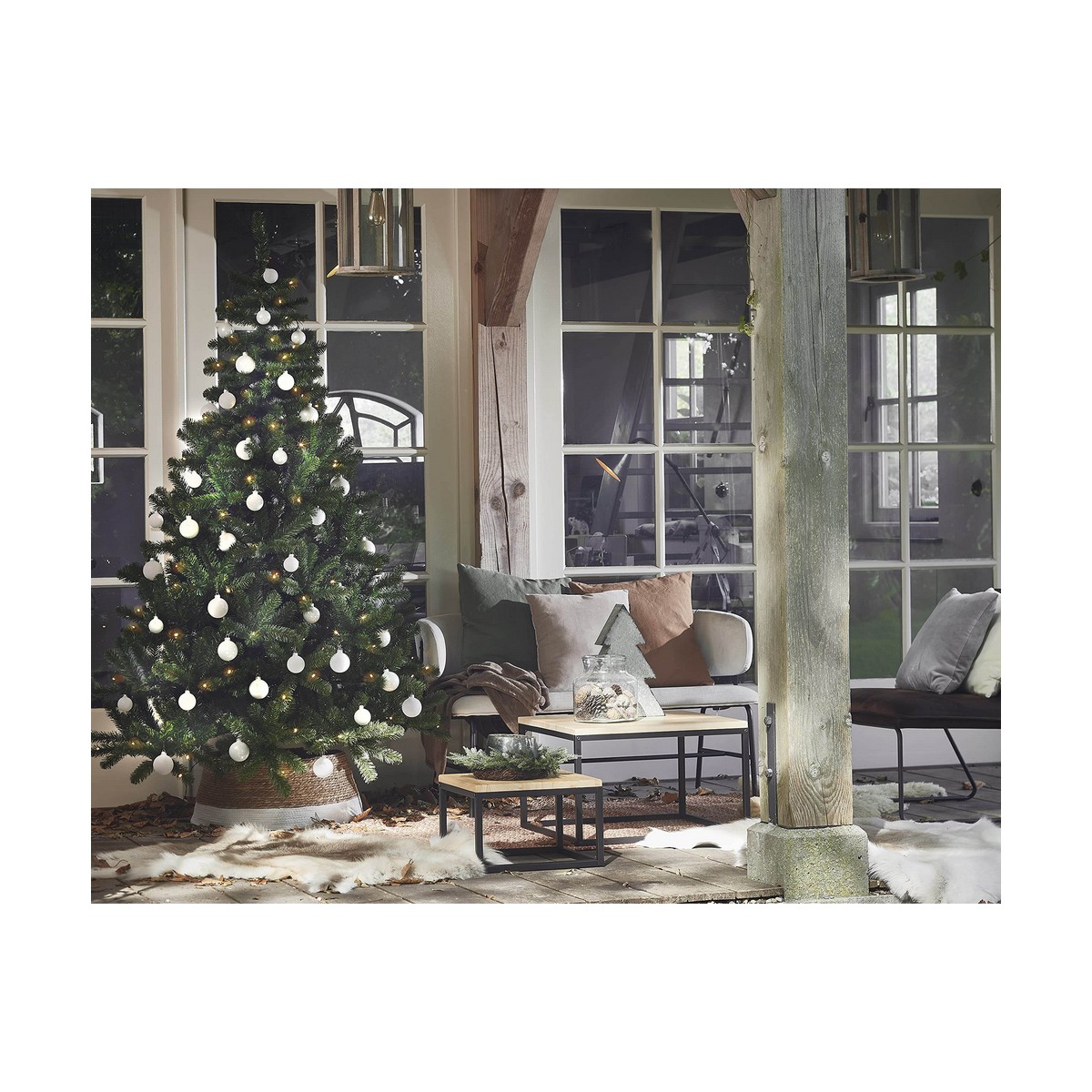 Black Box Christmas Tree (Revised B)-4