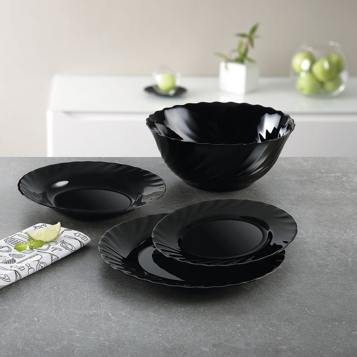 Luminarc Trianon Black Glass Dessert Dish (U 19. 5 سم) (24 قطعة)-2