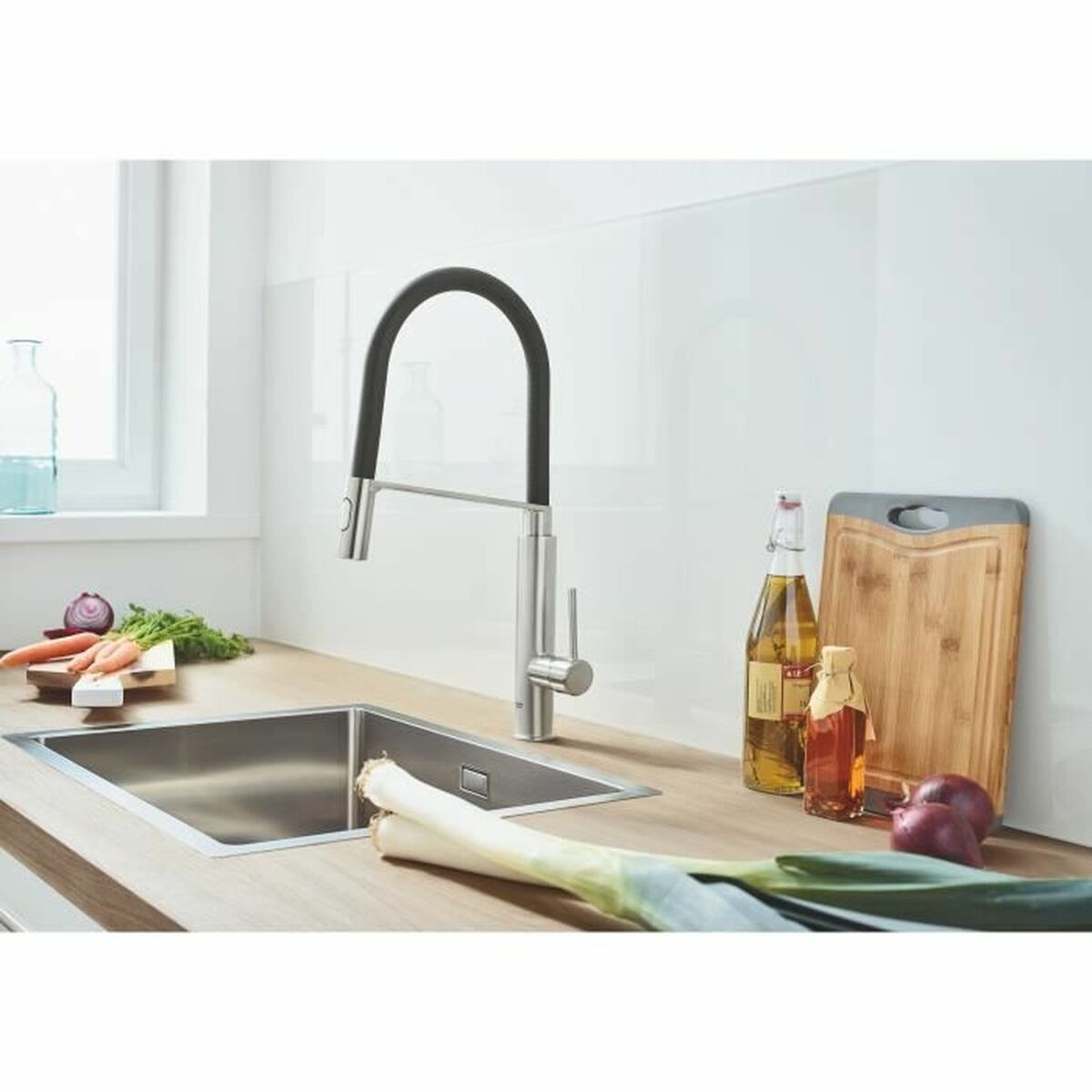 Смеситель с одной ручкой Grohe-3