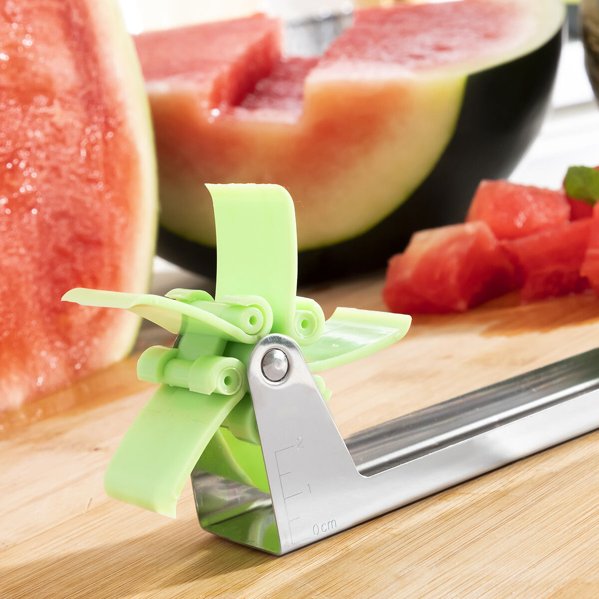 Cutmil InnovaGoods watermelon cutter-6