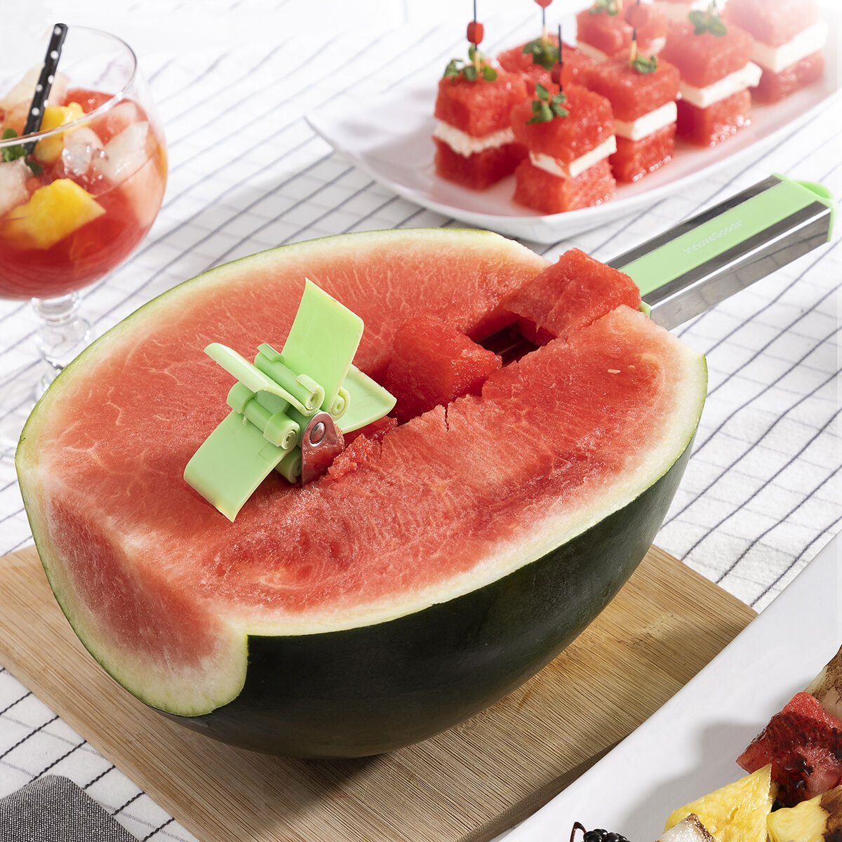 Cutmil InnovaGoods watermelon cutter-7