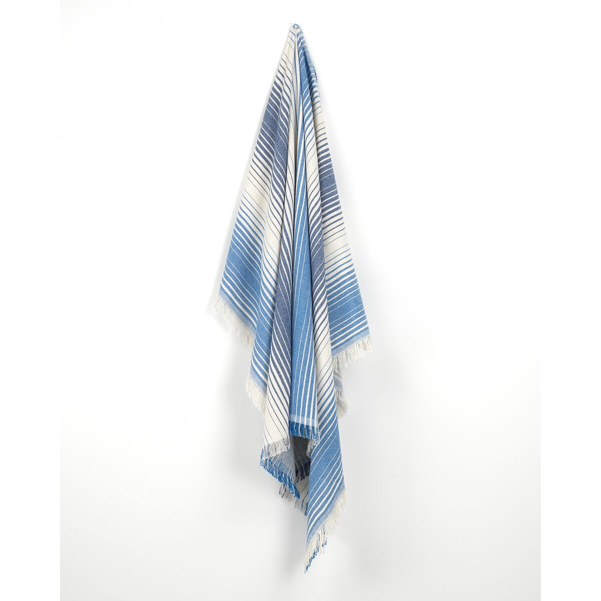 Alexandra House Living Ibiza Beach Towel Blue 125 x 180 cm-2