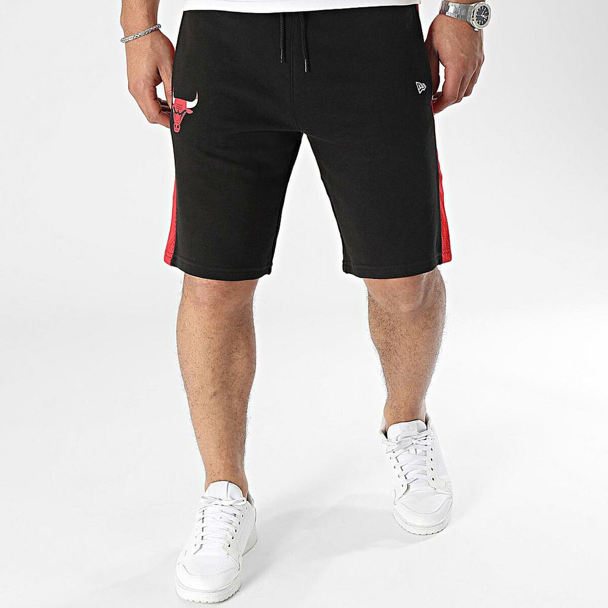 Спортивные мужские шорты New Era NBA MESH PANEL OS SHORTS CHIBUL 60435477 Чёрный-2
