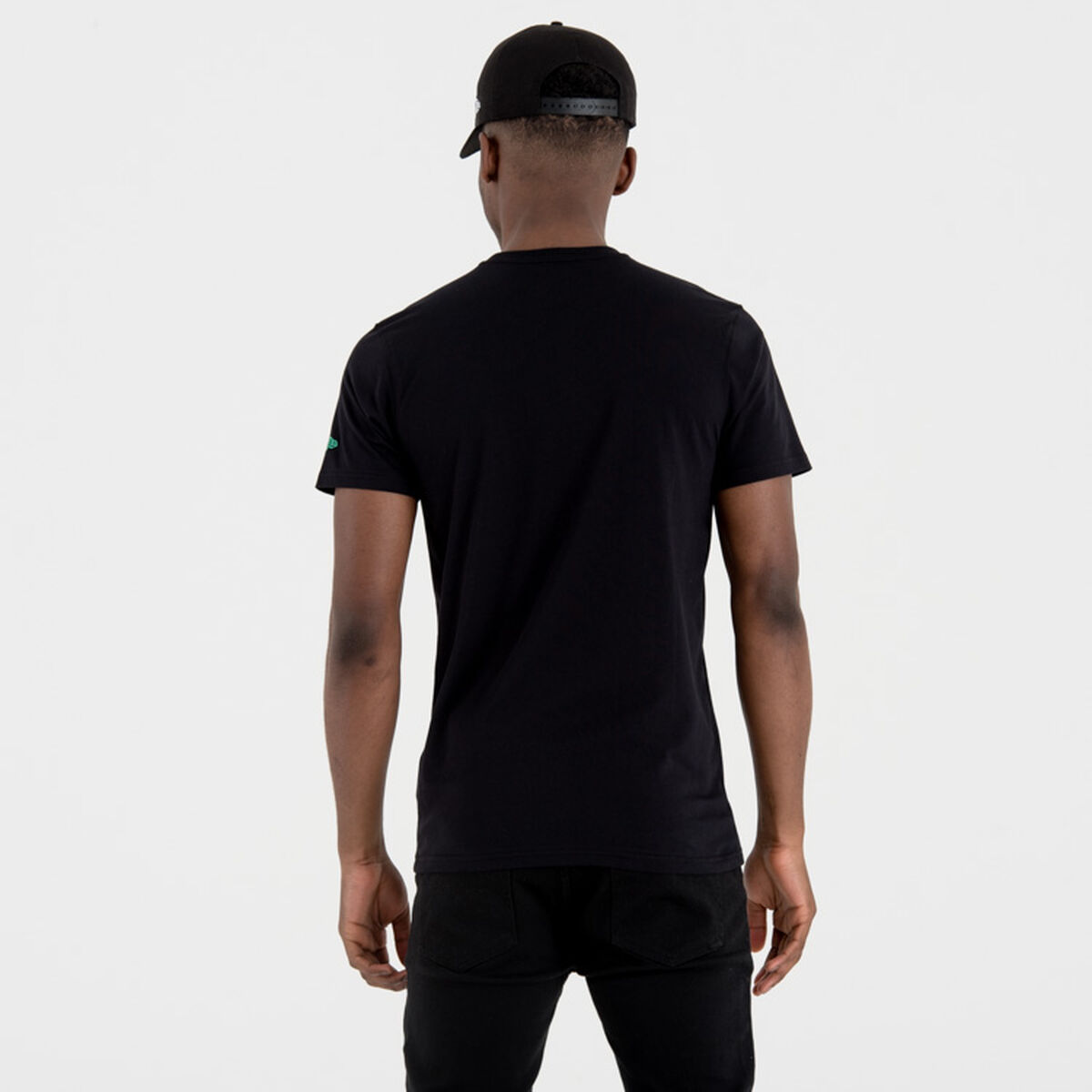 Erkekler üçin gysga ýeňli futbolka New Era NOS NBA BOSCEL 60505459 Gara-5