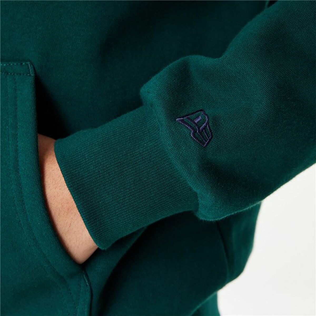 New Era League Essentials New York Yankees Unisex Hoodie Dark Green-4