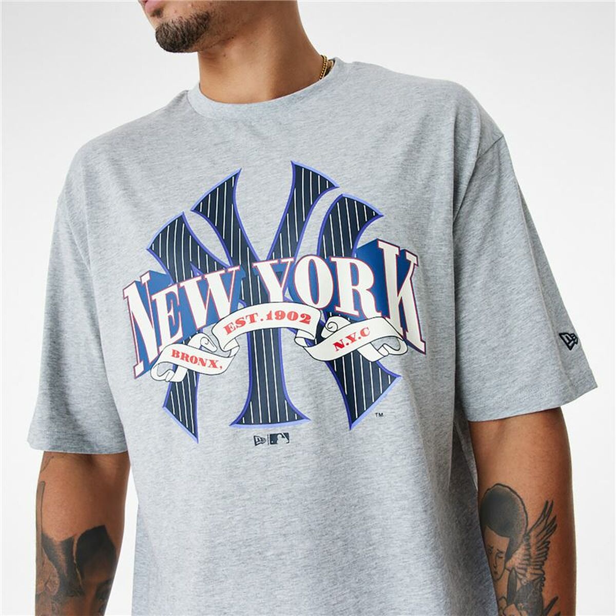 Men's Short Sleeve T-Shirt New Era MLB Arch Graphic New York Yankees Light Gray-6
