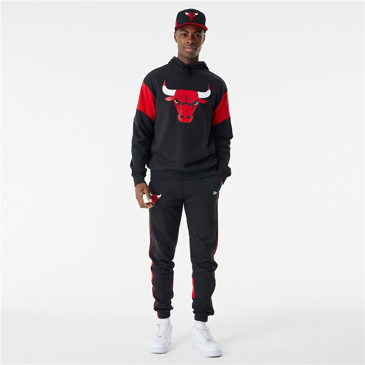 Unisex New Era NBA Color Insert Chicago Bulls Hoodie Black-2