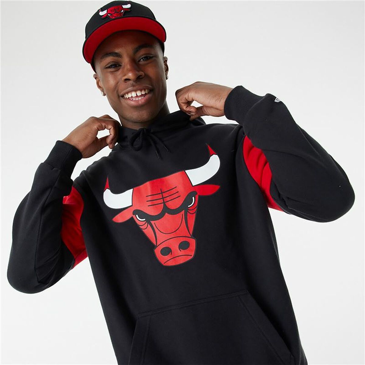 Unisex New Era NBA Color Insert Chicago Bulls Hoodie Black-7