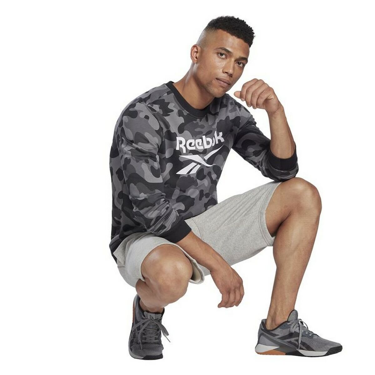 Толстовка без капюшона мужская Reebok Camo Чёрный-4