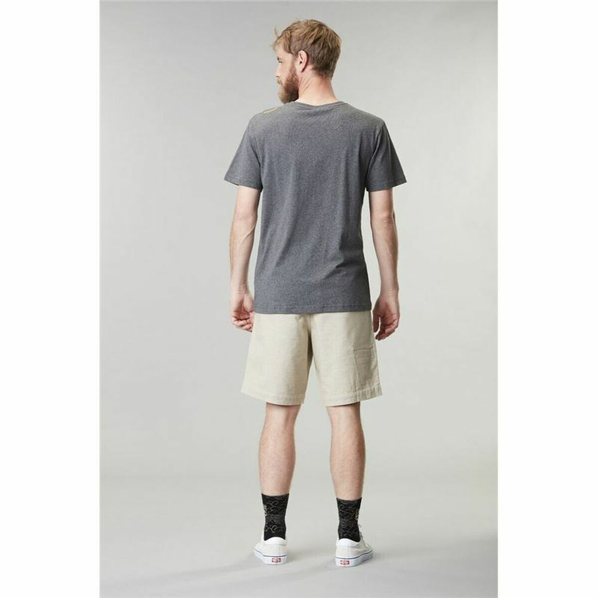 חולצות חולצה קצרות של גברים נאוסטה אפור כהה-4