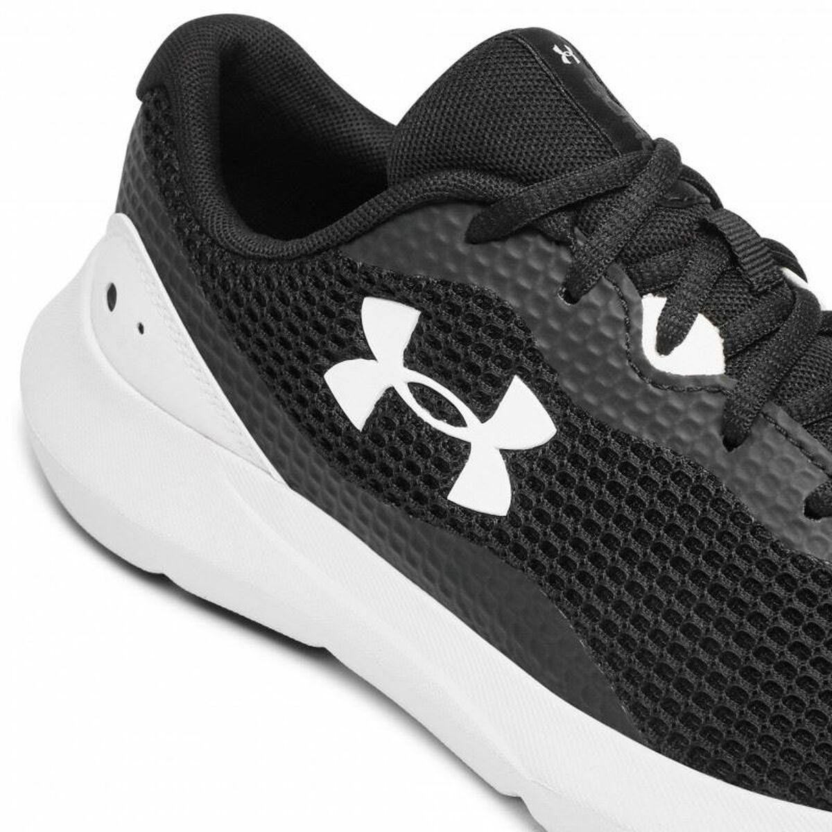 Беговые кроссовки для взрослых Under Armour Surge 3 Чёрный-5