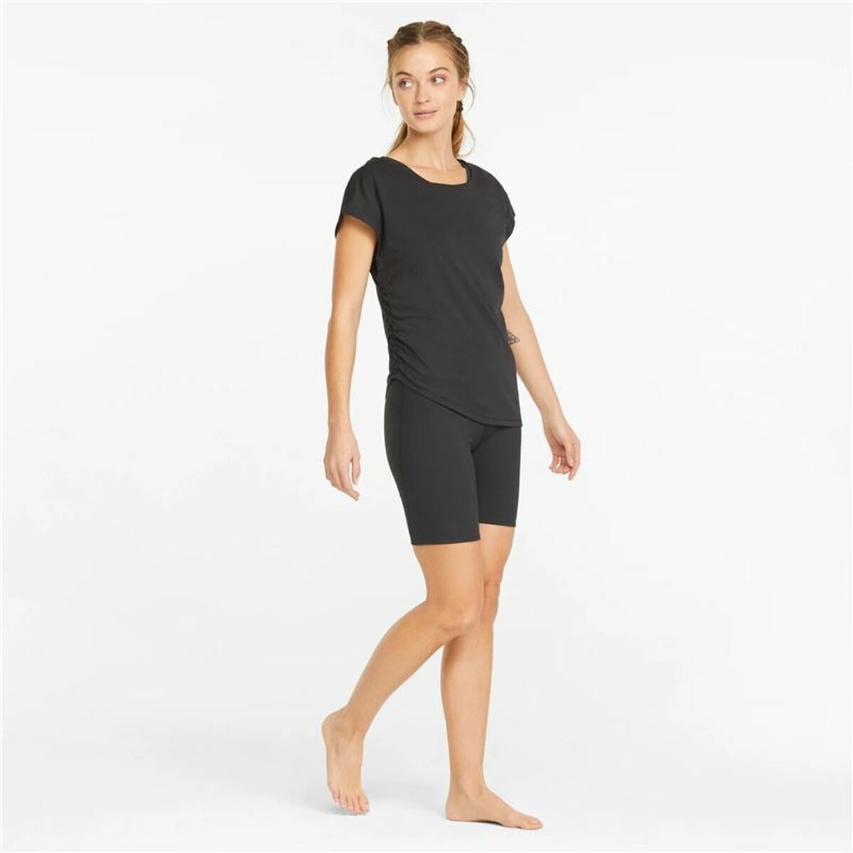 קרן סטודיו פומה לנשים, חולצה שחורה עם שרוול קצר-6