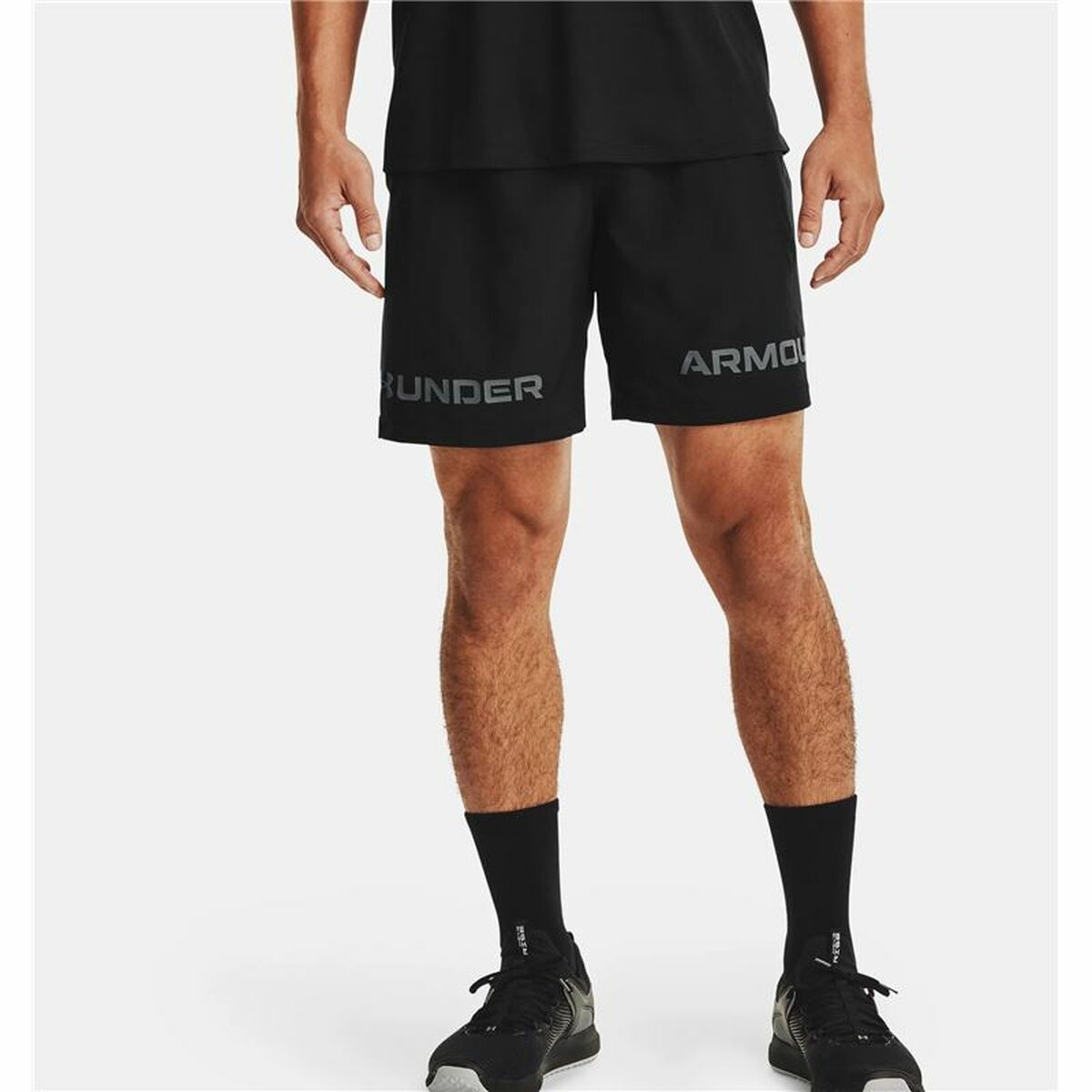 Under Armour Sports Shorts Black-2