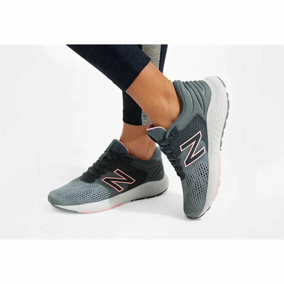 New Balance 520v7 Trainers Light Grey-5
