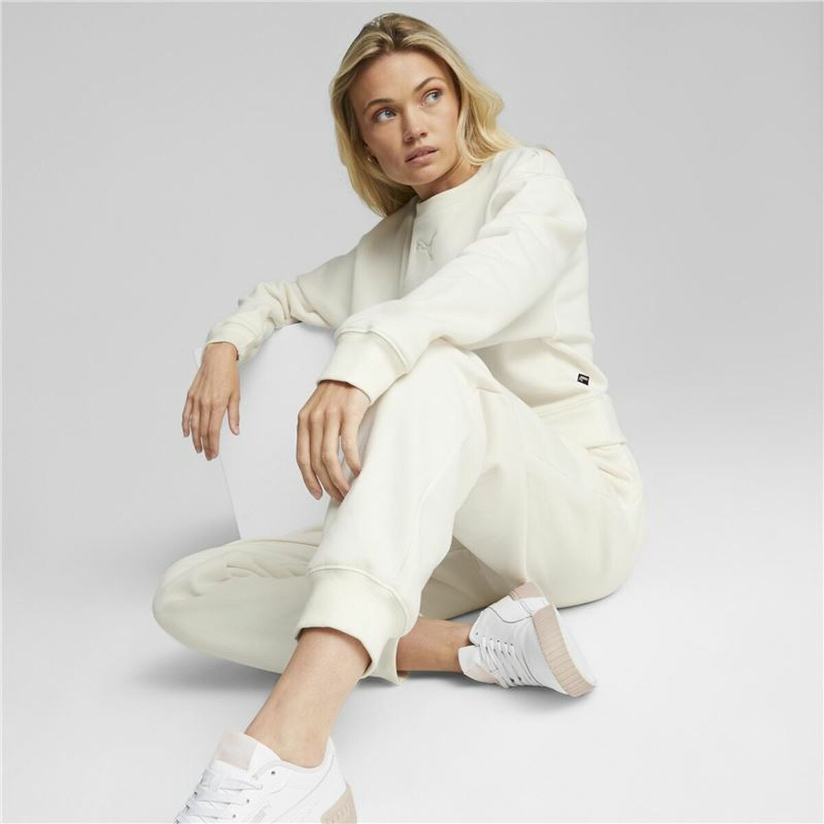 Женский спортивный костюм Puma Loungewear Белый-7