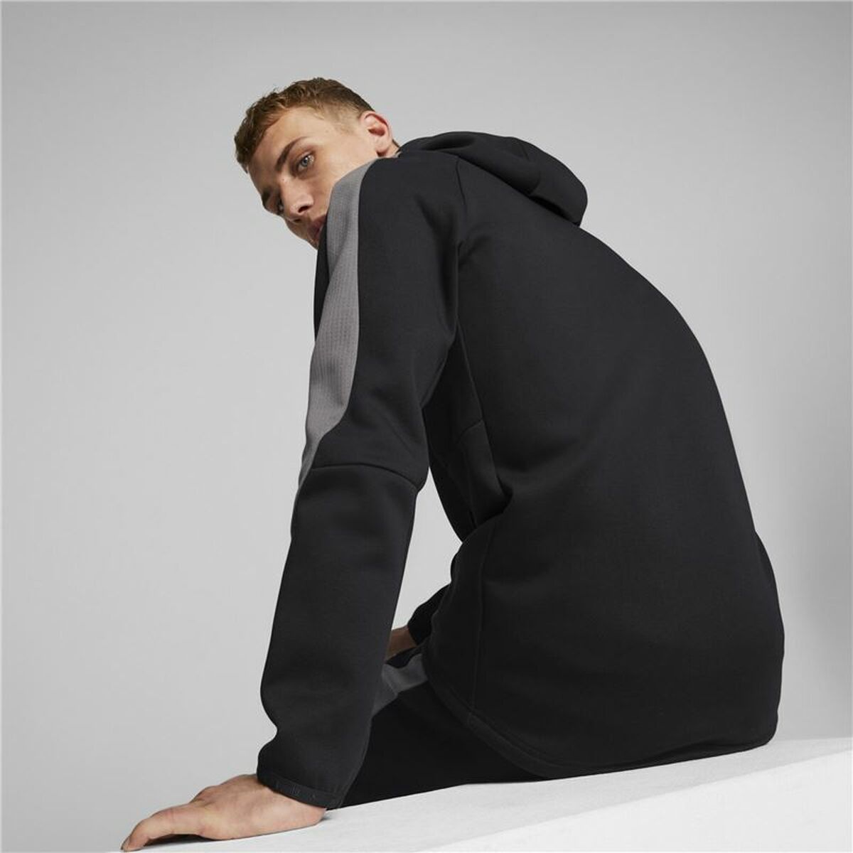 Мужская спортивная куртка Puma Evostripe-7