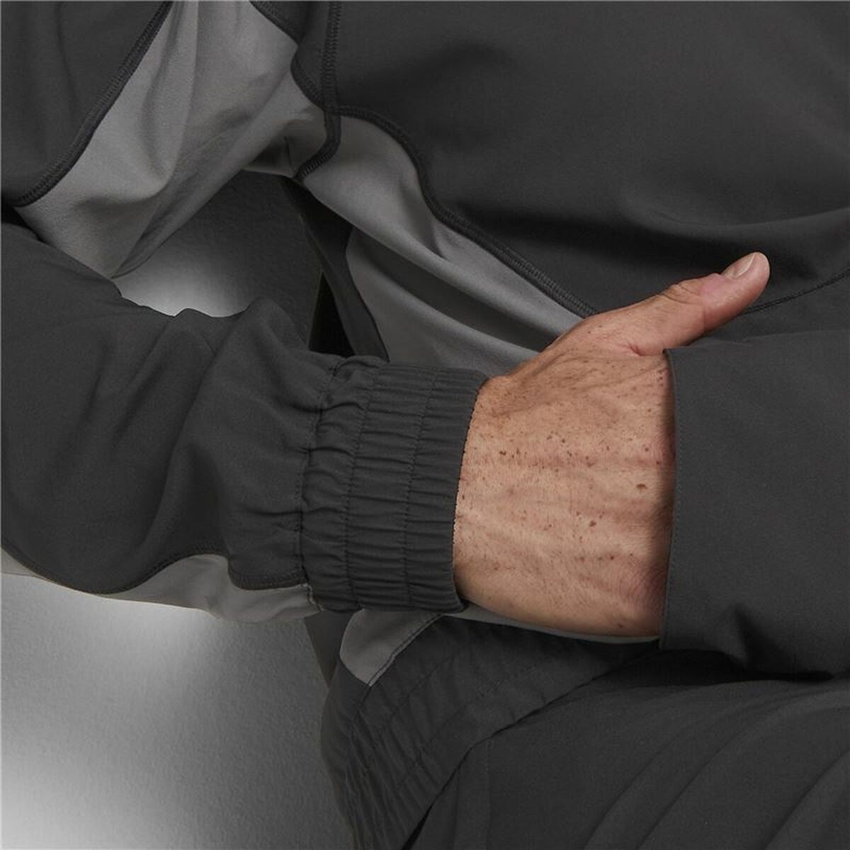 男子运动夹克Puma Fit Woven Black-6