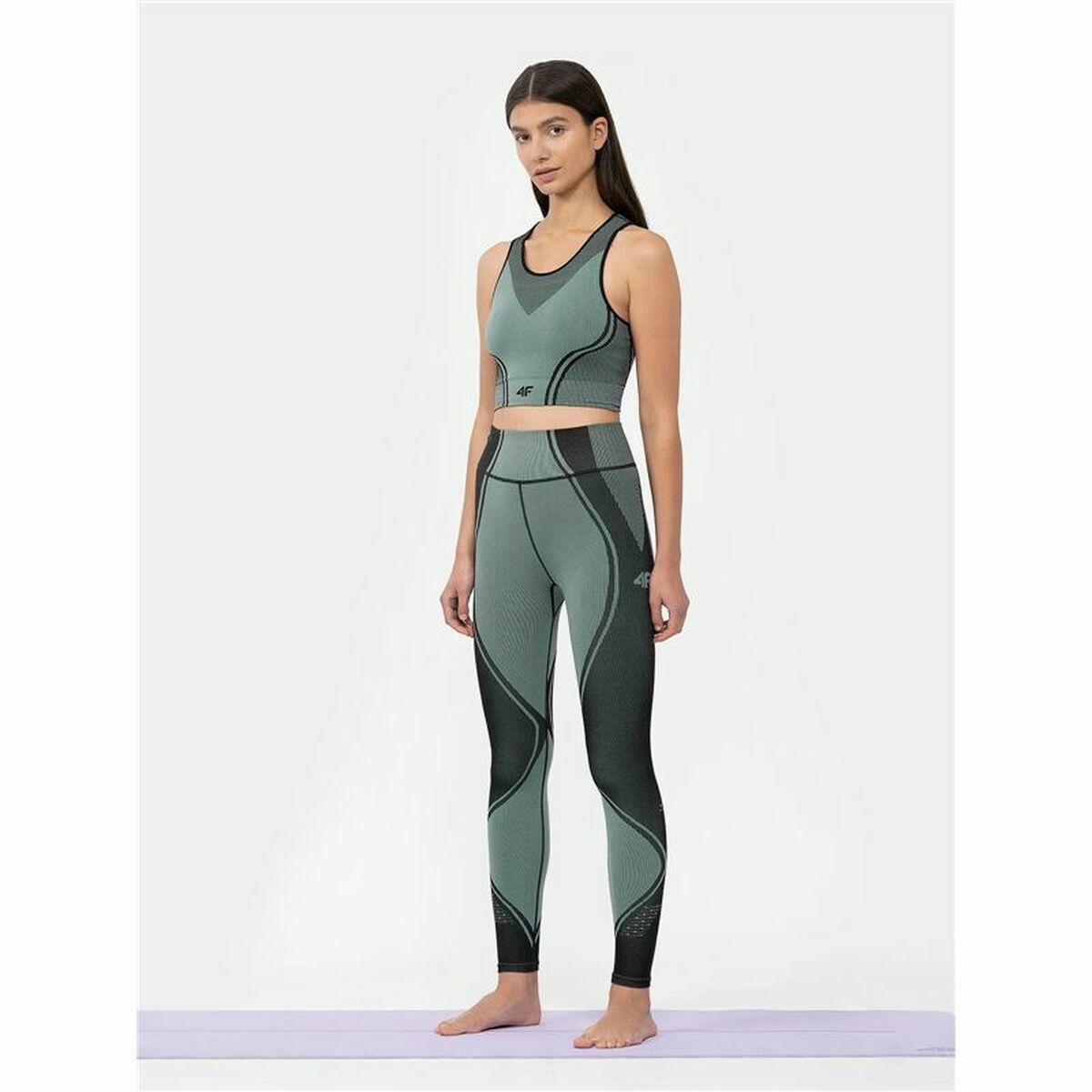 Женские спортивные колготки 4F  Functional-4