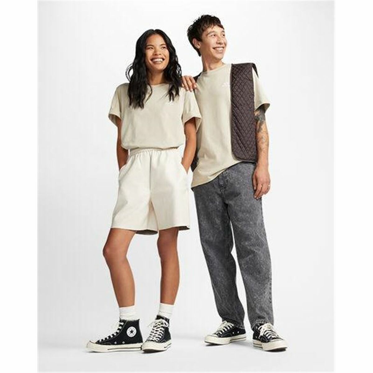 Converse Classic Fit Left Chest Star Chevron米色短袖男女通用T恤-5