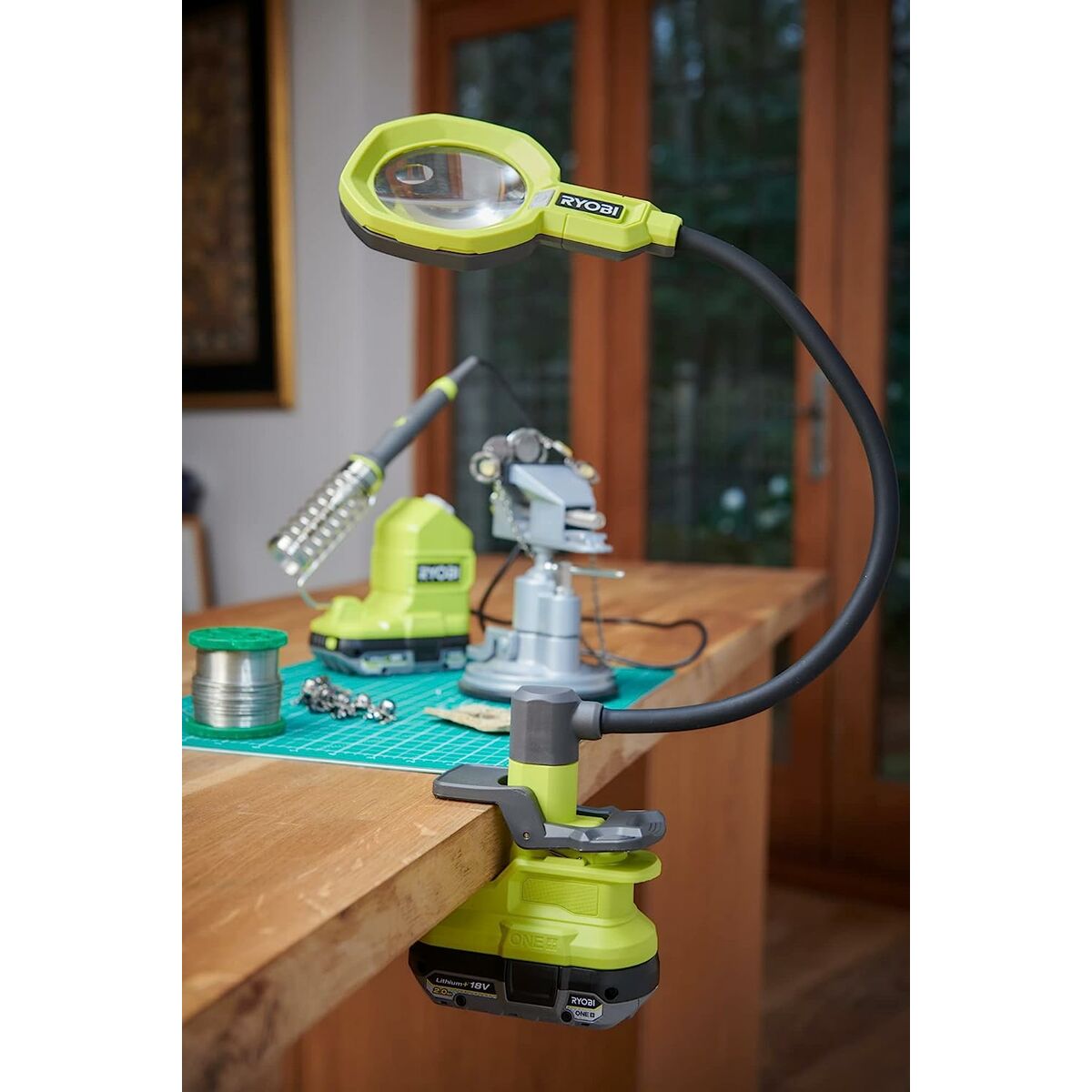 Лупа с светодиодами Ryobi Гибкая рука 2,25x 5x 400 lm-7
