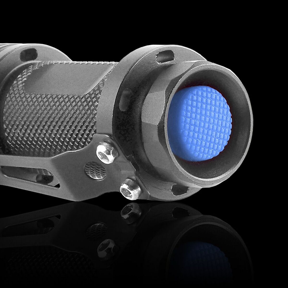 Фонарь EverActive FL180 200 Lm-4