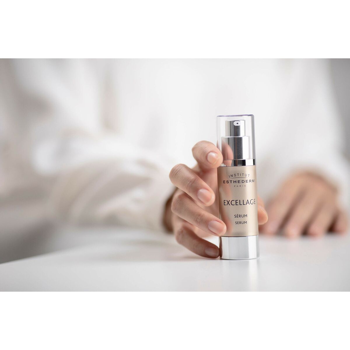 Siero per l'Istituto Esthederm Excellage 30 ml-4