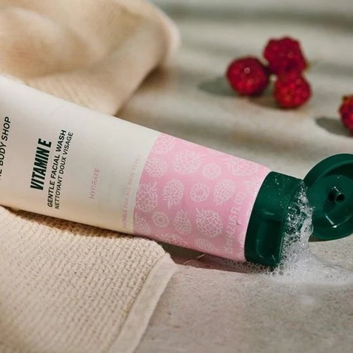 Очищающий крем The Body Shop VITAMIN E 125 ml-2