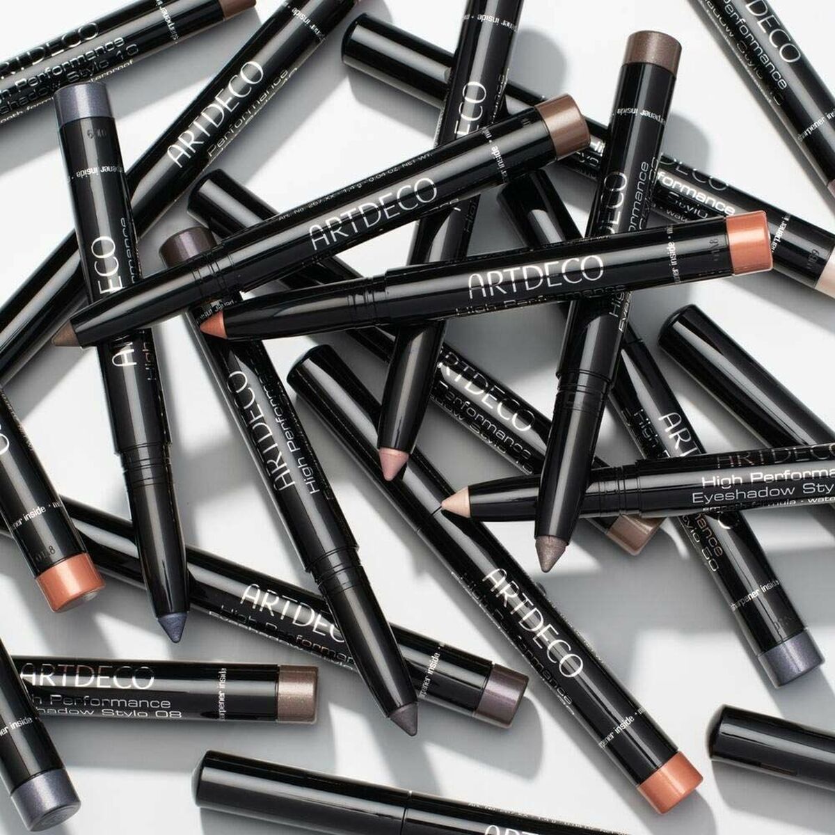 Тени для глаз 46-benefit lavander grey Artdeco-2