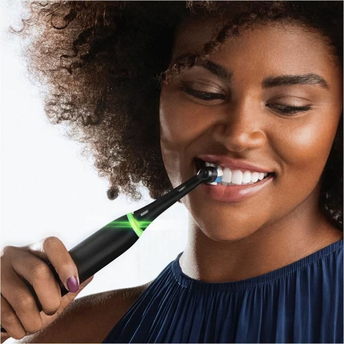 Электрическая зубная щетка Oral-B iO5-6