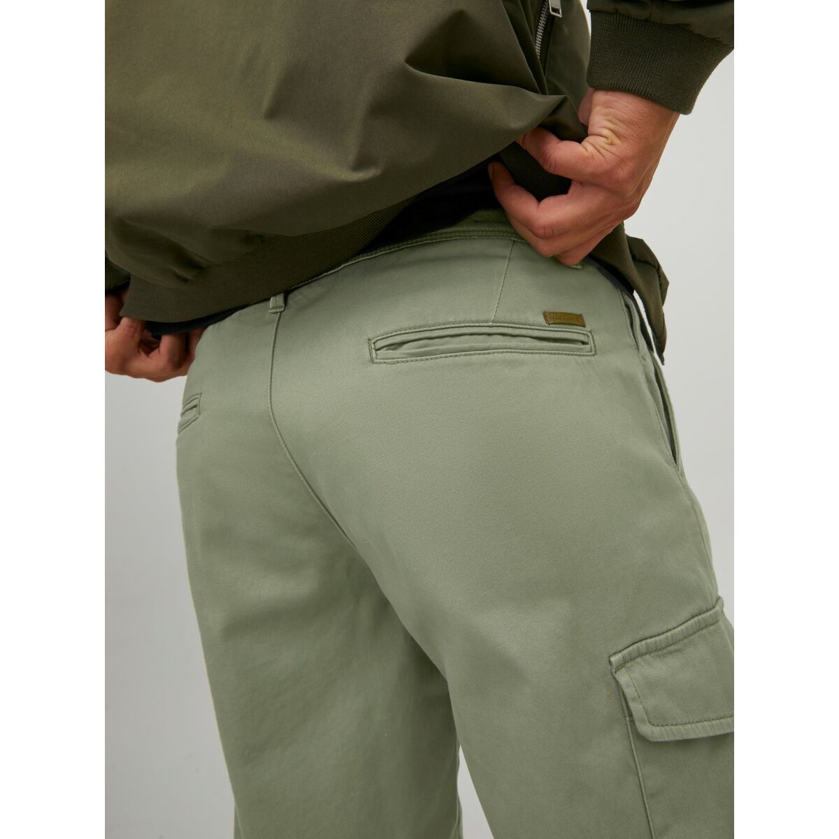 Штаны  JJBOWIE CARGO SA NOOS 12224001 Jack & Jones 32L Зеленый-2