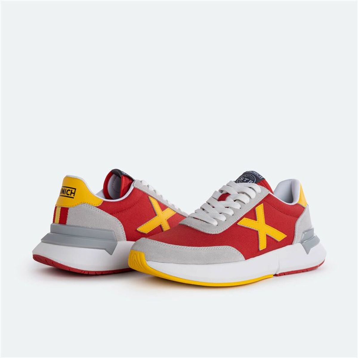 Munich Versus España Sneakers Red Unisex-2