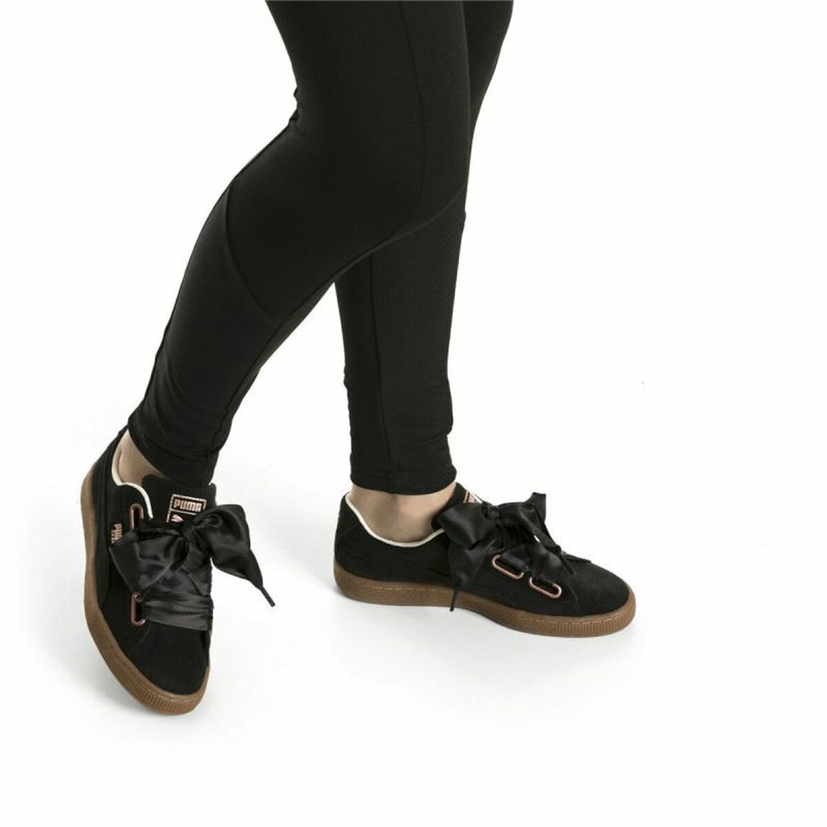 Женские спортивные кроссовки Puma  Basket Heart Corduroy Чёрный-8