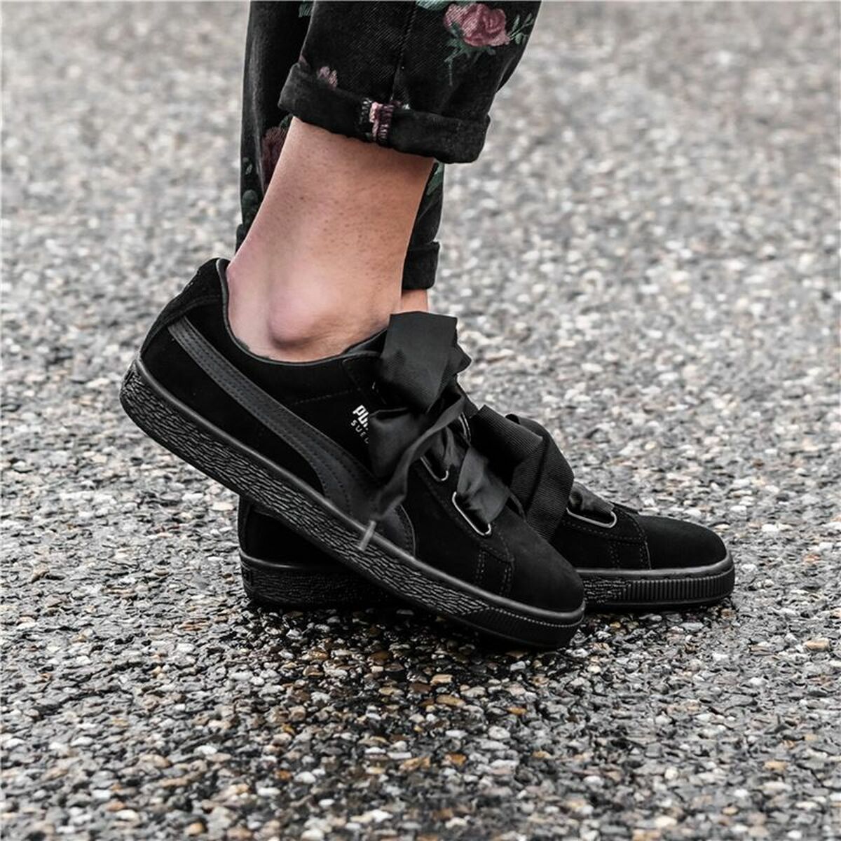 Женская повседневная обувь Puma Suede Heart Ep Чёрный-2