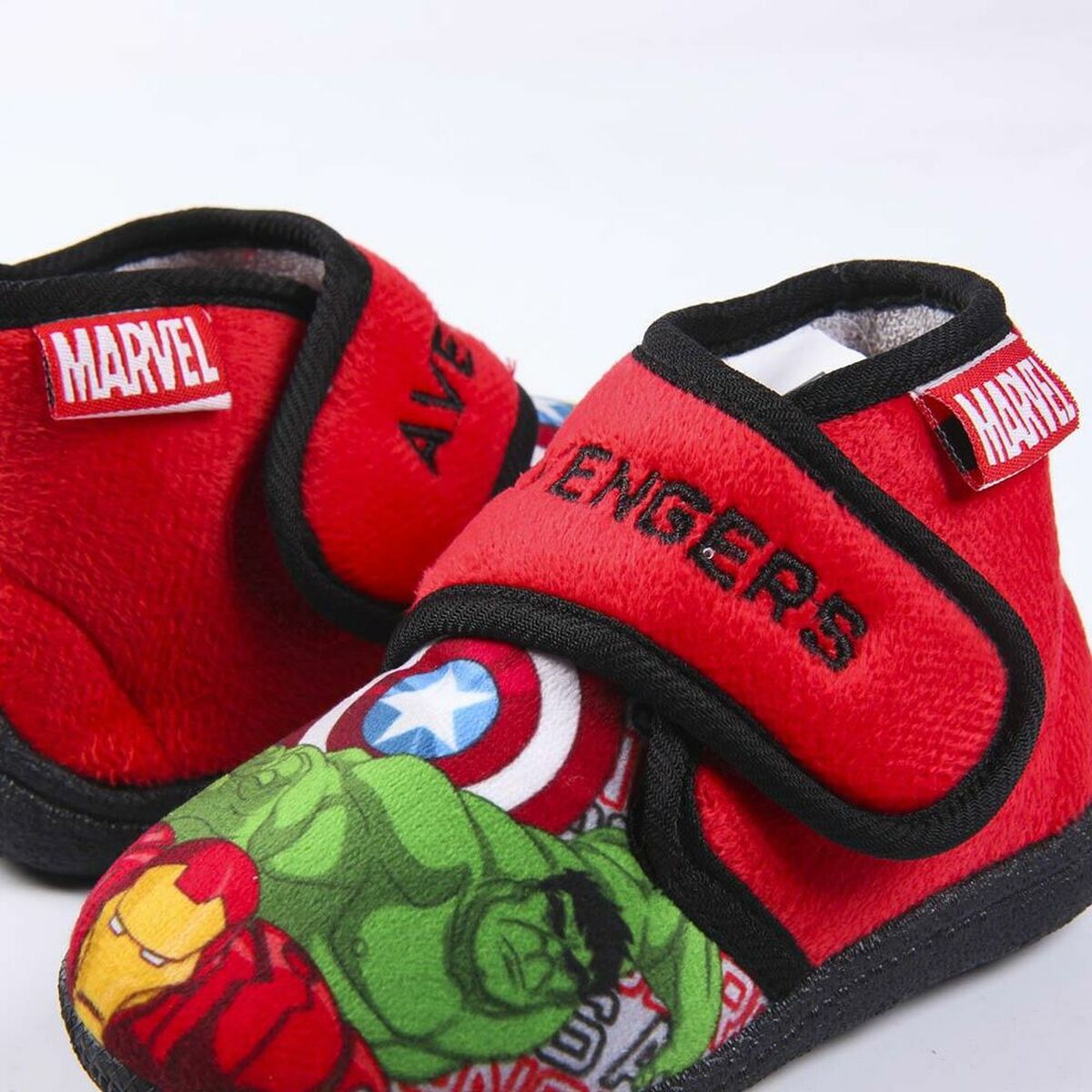 Домашними тапочками The Avengers Красный-2
