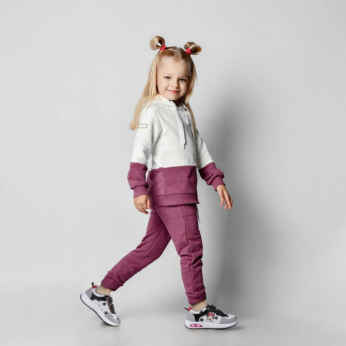Кроссовки со светодиодами Minnie Mouse Серый-4