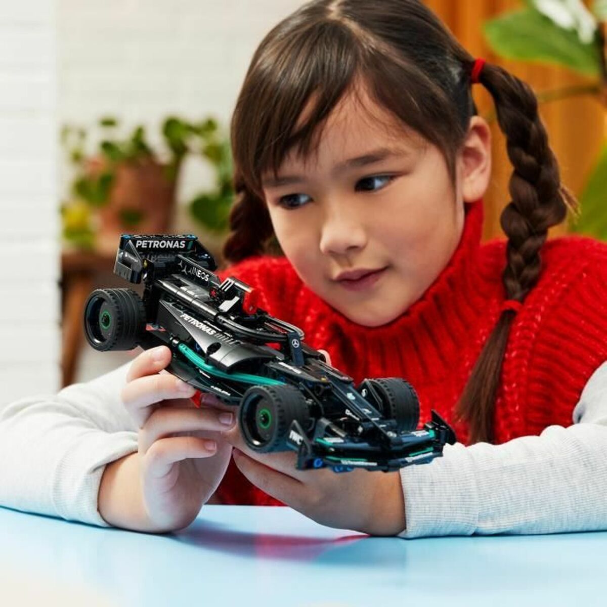 Строительный набор Lego 42165 Mercedes - AMG F1 W14 Pull back-5