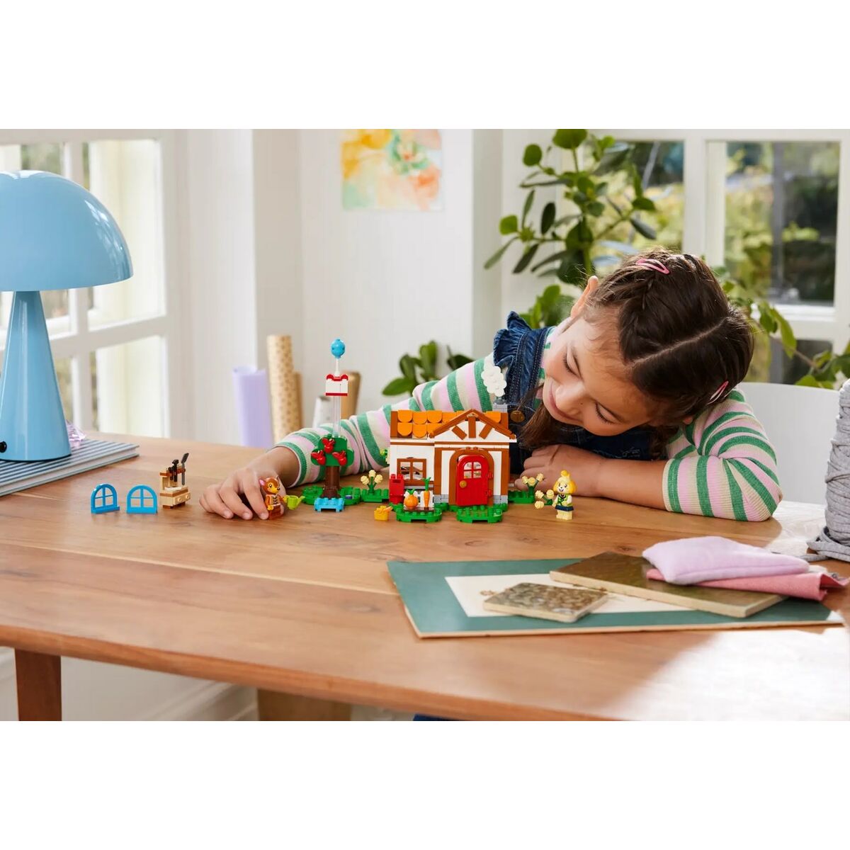 Строительный набор Lego 77049 Animal´s Crossing  Isabelle´s House visit-7