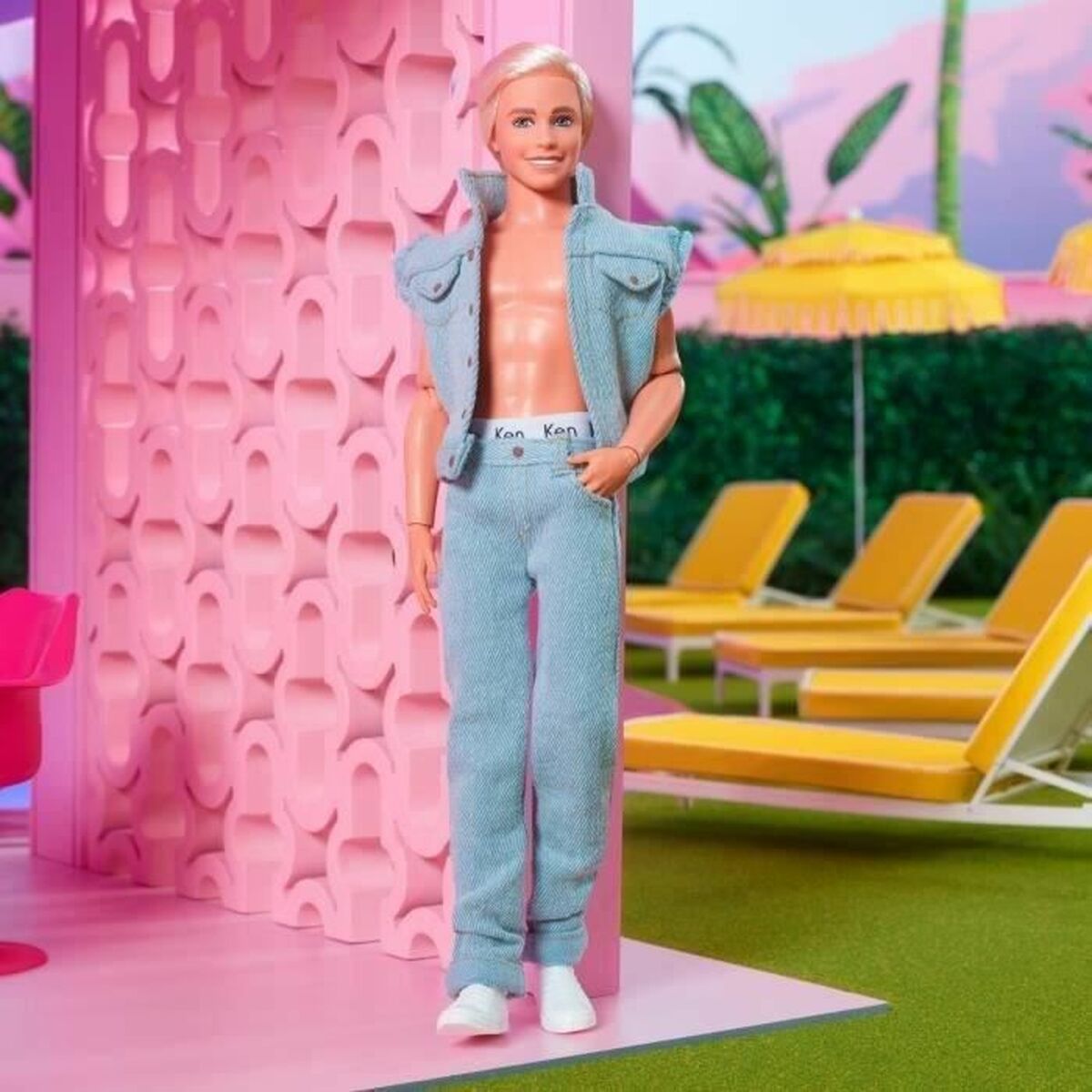 Куколка Barbie The movie Ken-4